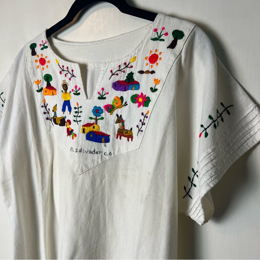 Handmade El Salvador Folk Art Embroidered Blouse Vintage White Cotton One Sz. M - Picture 3 of 6